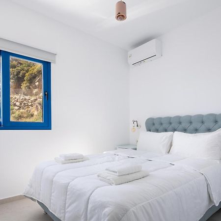 Molos Apartments Loutró Extérieur photo