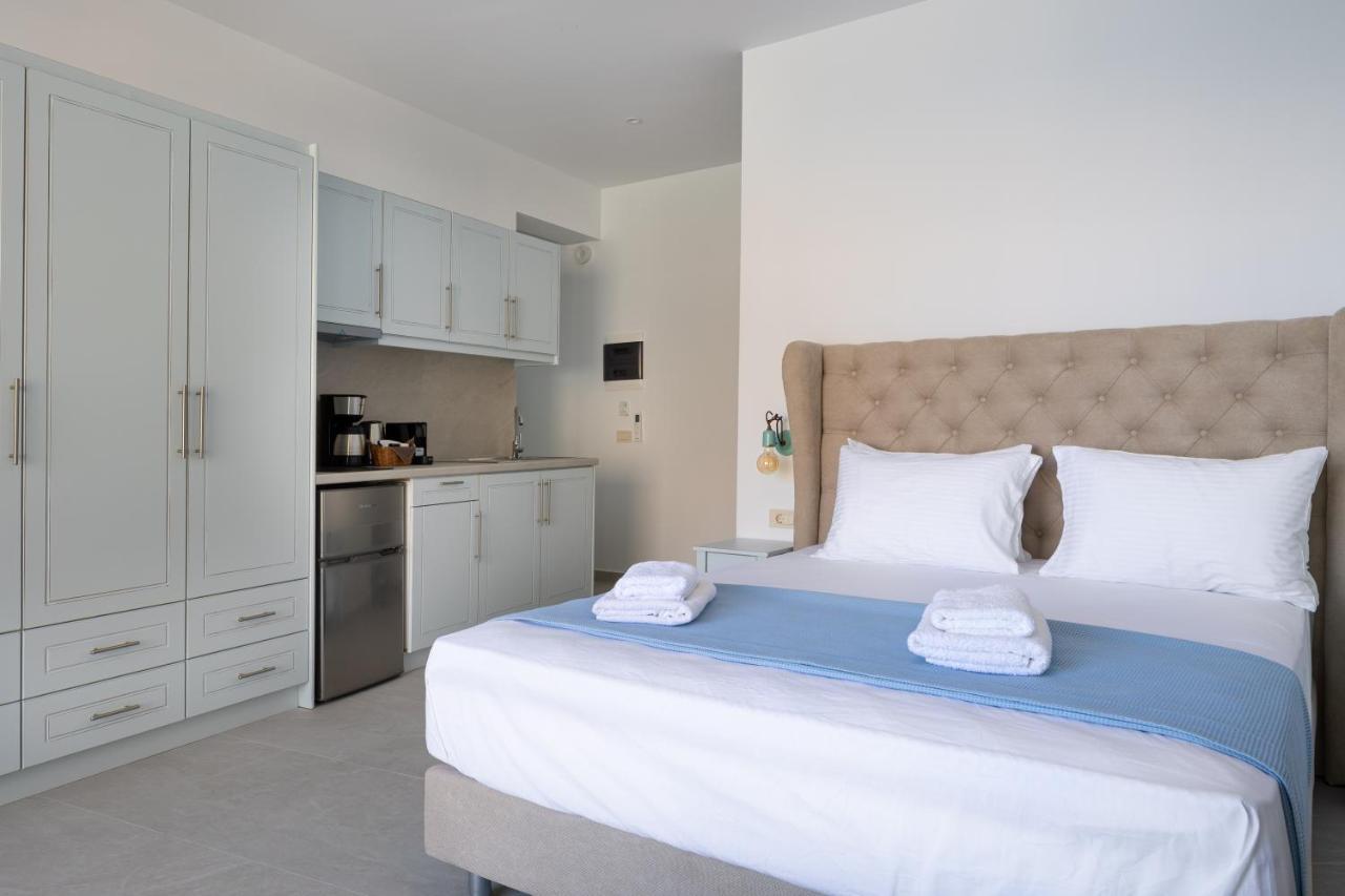 Molos Apartments Loutró Extérieur photo